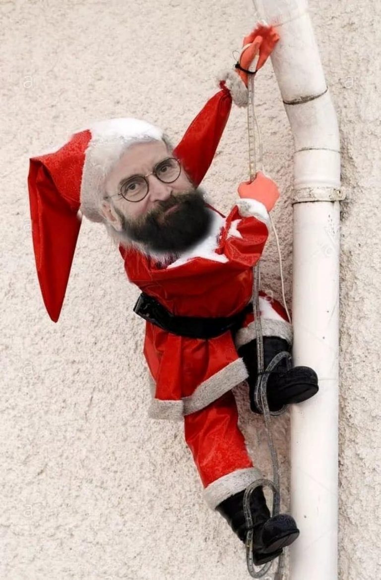 Télapó az ereszen